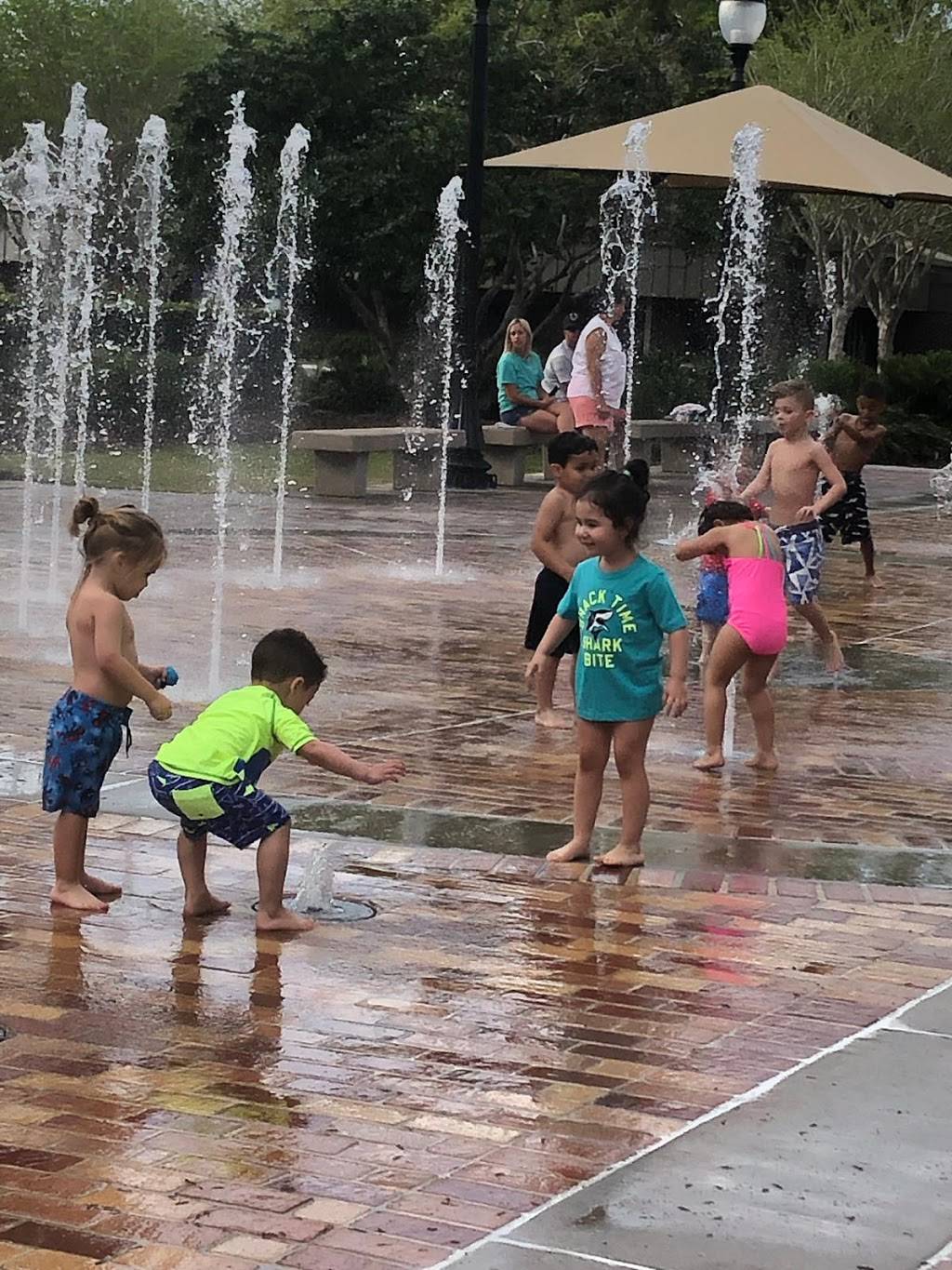 Winter Garden Interactive Fountain & Splashpad | 119 S Lakeview Ave, Winter Garden, FL 34787, USA | Phone: (407) 656-4155