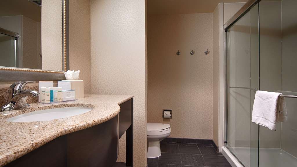 Hampton Inn & Suites Charlotte-Airport | 2731 Little Rock Rd, Charlotte, NC 28214, USA | Phone: (704) 394-6455