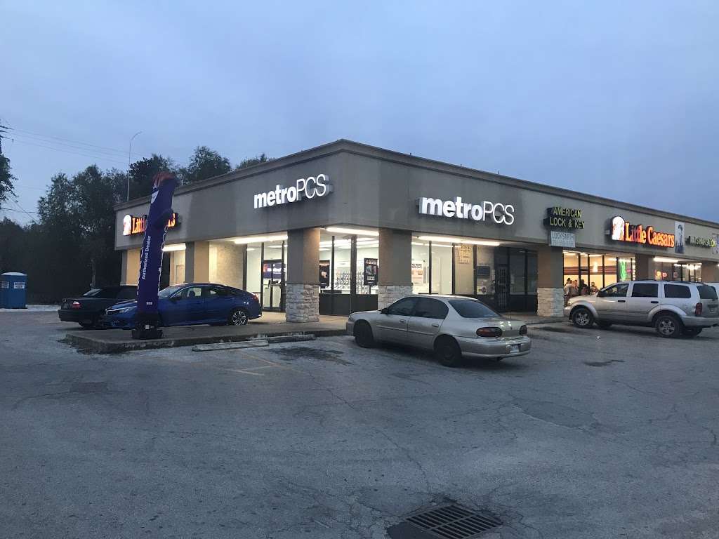 Metro by T-Mobile | 1750 W Mt Houston Rd, Houston, TX 77038, USA | Phone: (281) 448-1102