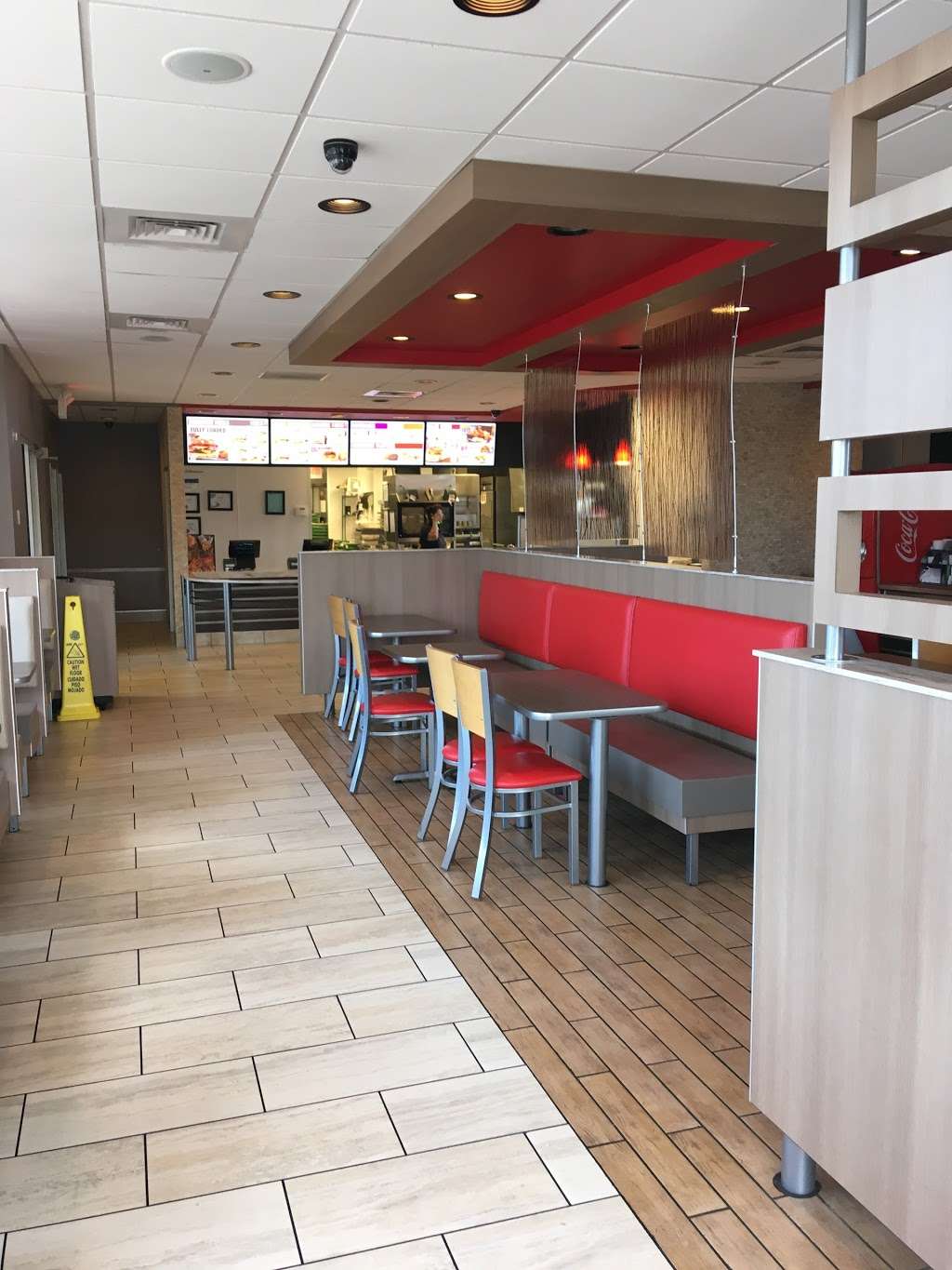 Burger King | 125 Danbury Rd, New Milford, CT 06776, USA | Phone: (860) 354-0501