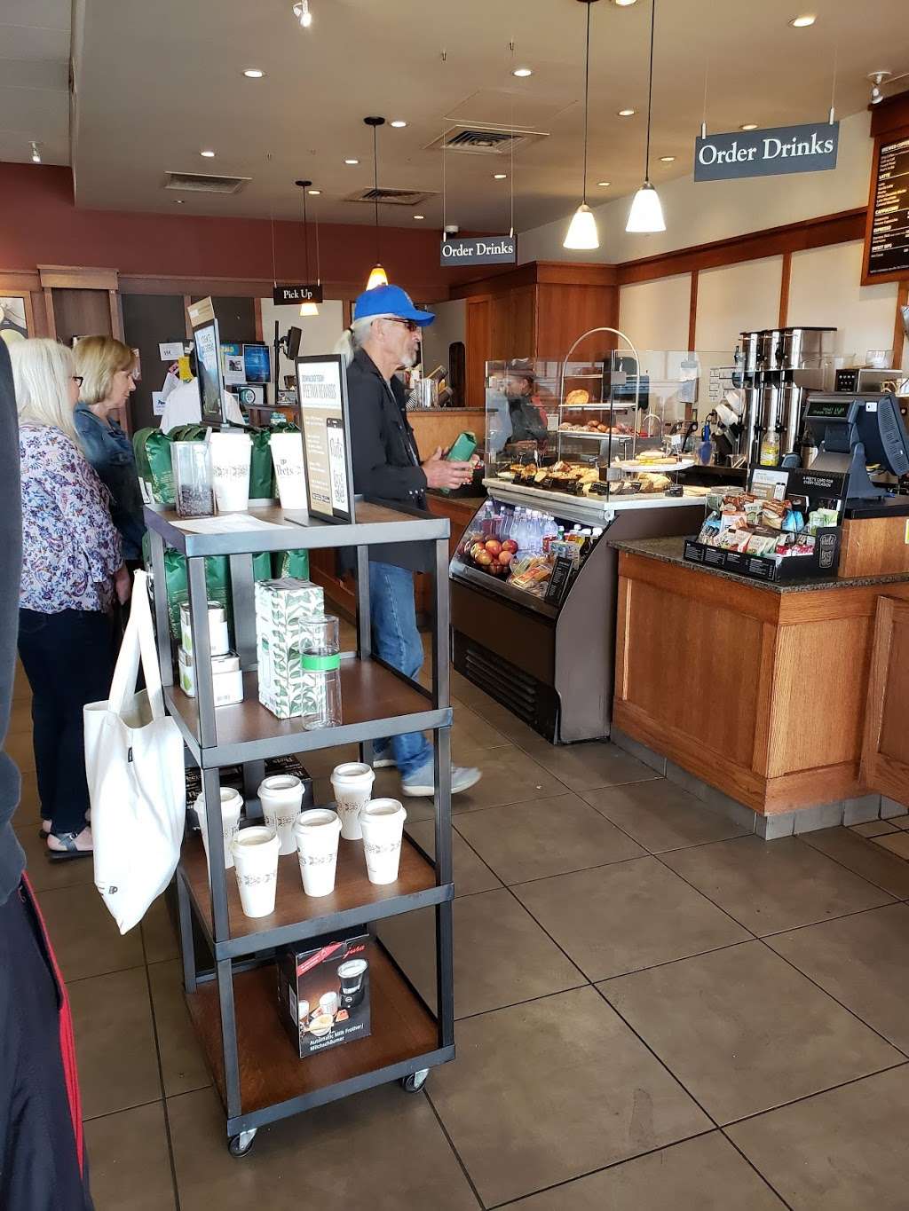 Peets Coffee | 142 San Mateo Rd, Half Moon Bay, CA 94019, USA | Phone: (650) 726-1261