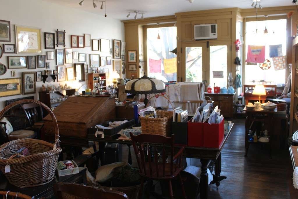 Main Street Antiques | 2 W Main St, Strasburg, PA 17579, USA | Phone: (717) 598-6694