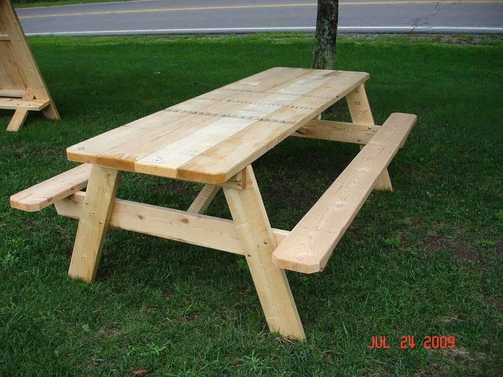 The Picnic Table Factory | 137 Rockingham Rd, Windham, NH 03087 | Phone: (603) 432-8734