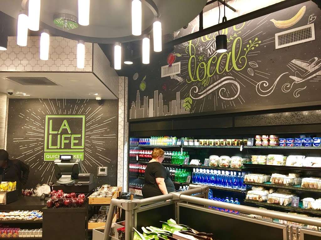 LA Life Quick Market | Terminal 3, 201 World Way, Los Angeles, CA 90045