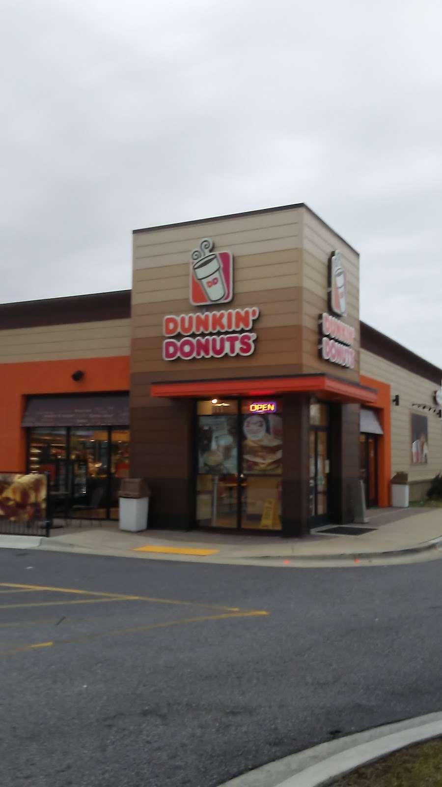 Dunkin Donuts | 111 Kenwood Rd, Pasadena, MD 21122 | Phone: (410) 437-2121