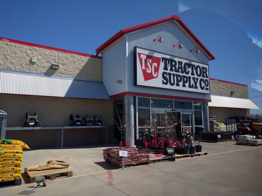 Tractor Supply Co. | 2100 W N Service Rd, West Memphis, AR 72301, USA | Phone: (870) 735-5841