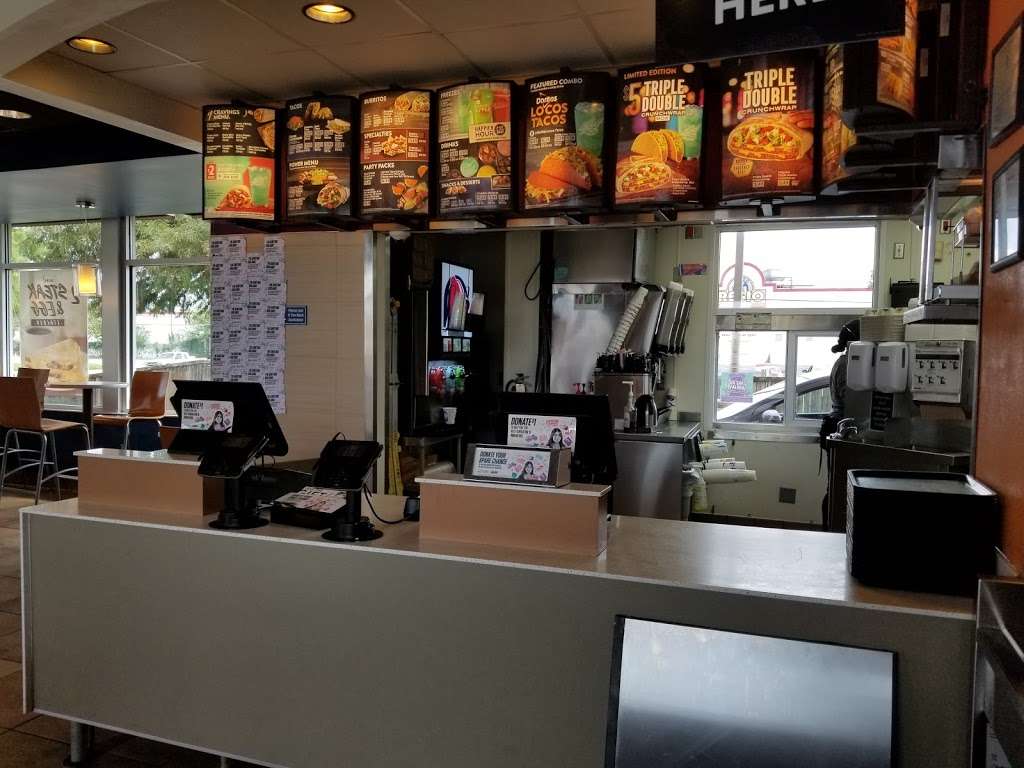 Taco Bell | 1955 S Buckner Blvd, Dallas, TX 75217, USA | Phone: (214) 398-5568