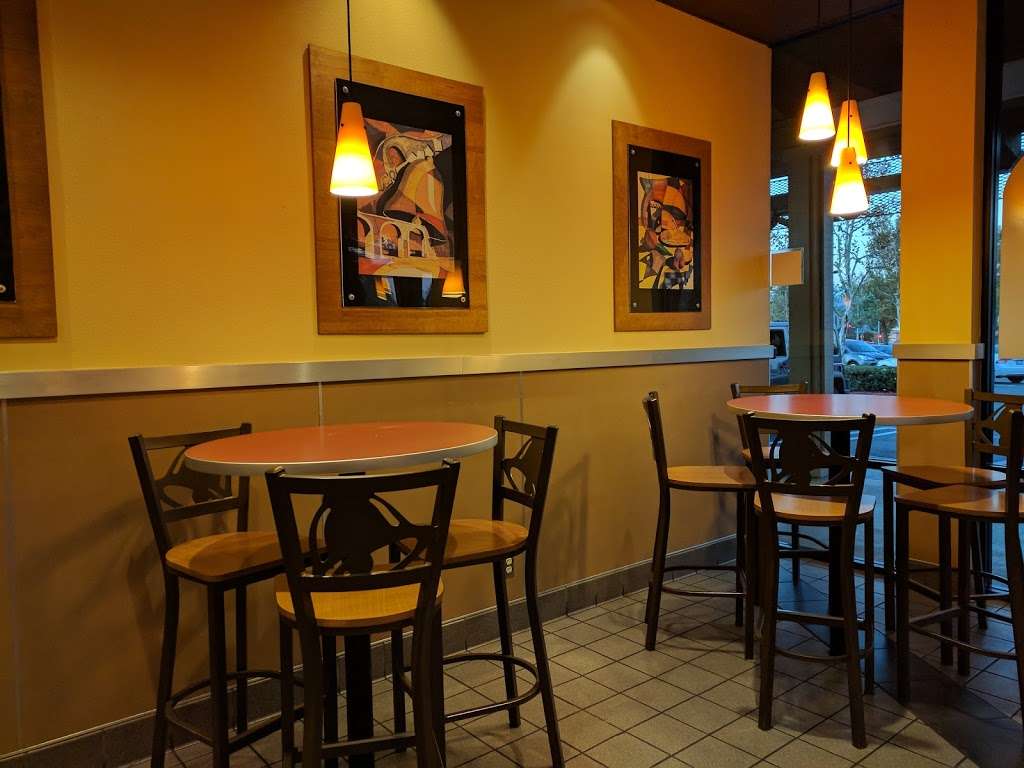 Taco Bell | 5626 E Santa Ana Canyon Rd, Anaheim, CA 92807 | Phone: (714) 998-3077