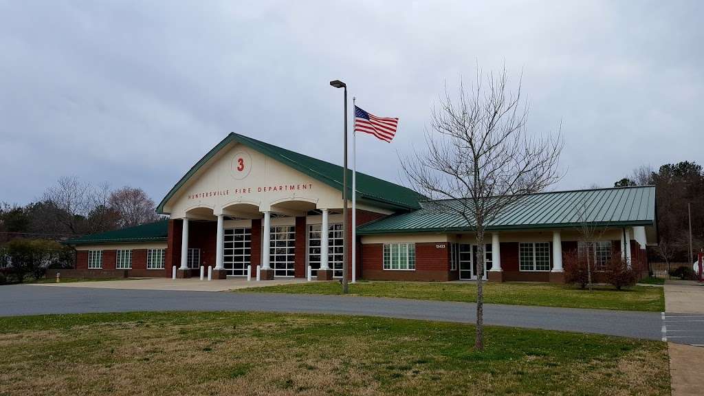 Huntersville Fire Department | 13423 Eastfield Rd, Huntersville, NC 28078, USA