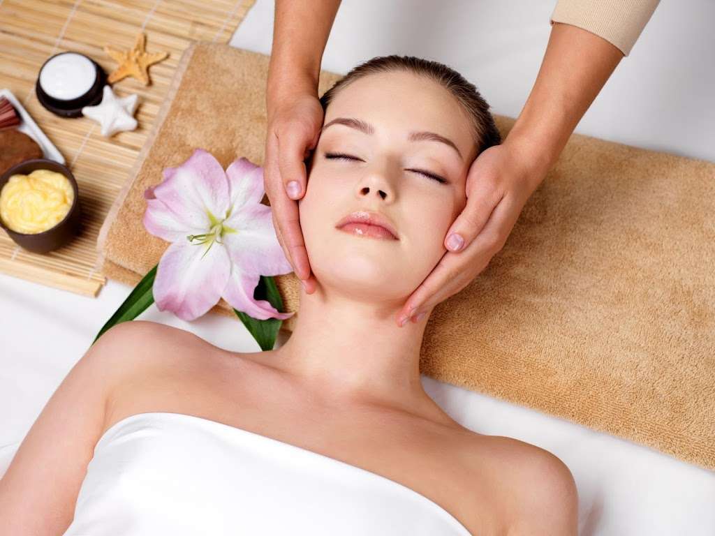 W Day Spa | 751 Rockville Pike, # 11A , Rockville, MD 20852, USA。 240-640-8888 or 301-637, 751 Rockville Pike #11a, Rockville, MD 20852, USA | Phone: (240) 640-8888