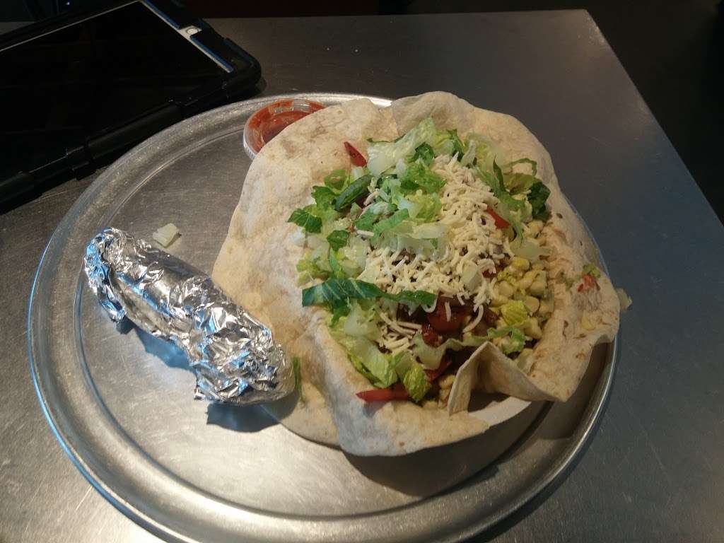 Chipotle Mexican Grill | 6920 Mission Rd, Prairie Village, KS 66208 | Phone: (913) 262-1305