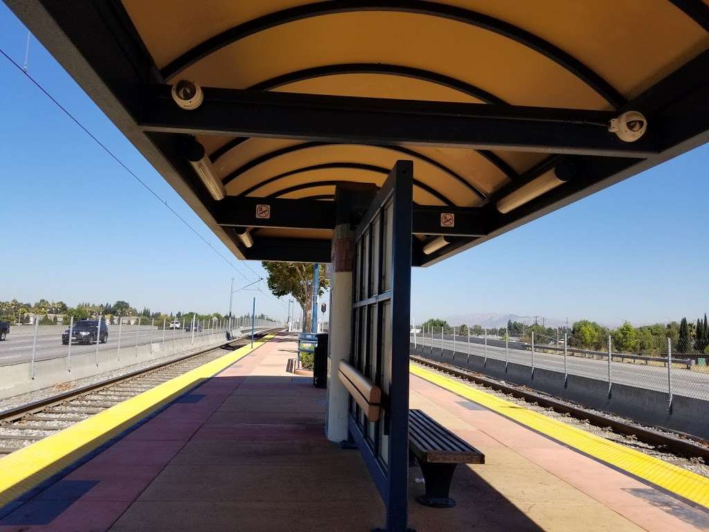 Curtner Light Rail Station | 2348 Canoas Garden Ave, San Jose, CA 95118, USA | Phone: (408) 321-2300