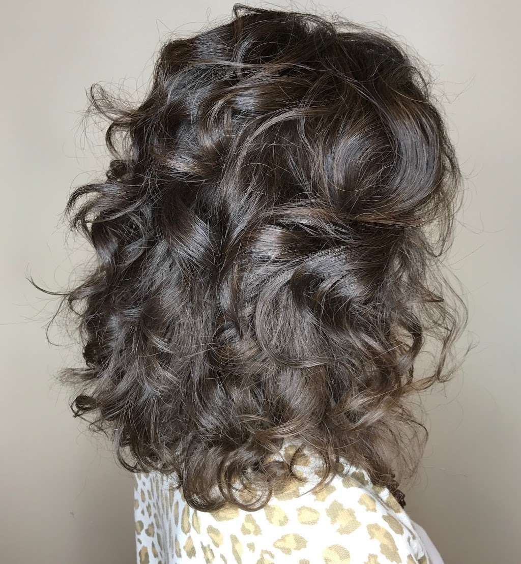 Stem Hair and Body Salon | 5660 Antioch Rd, Merriam, KS 66202, USA | Phone: (913) 236-9368