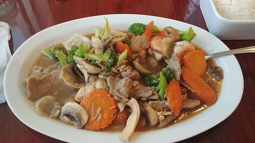 Taste Of Thailand Restaurant | 9502 Potranco Rd #101, San Antonio, TX 78251, USA | Phone: (210) 647-7400