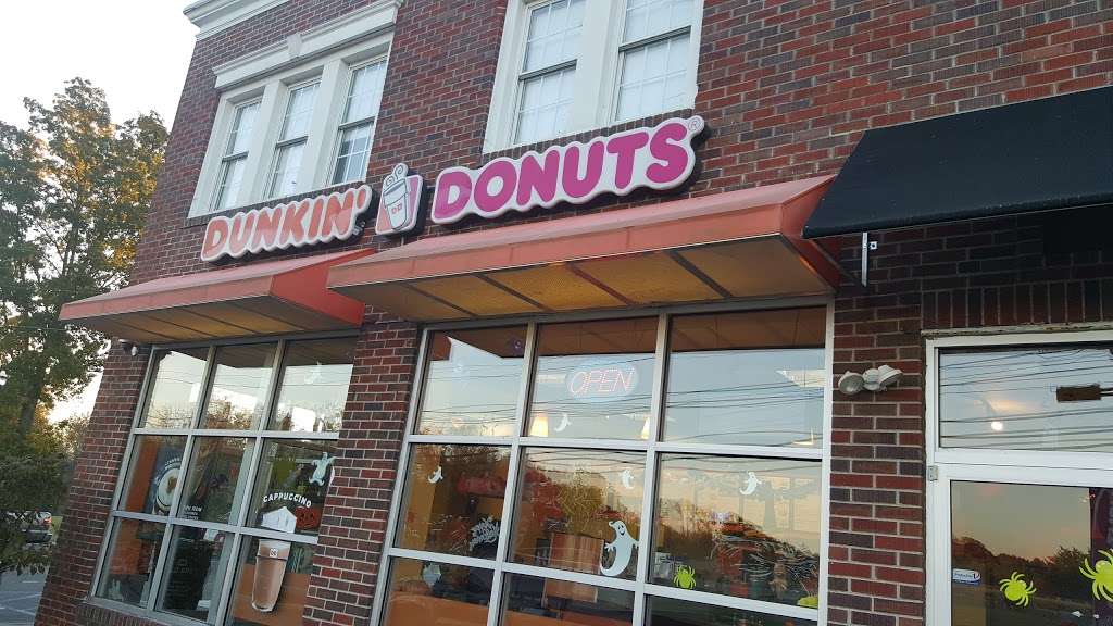 Dunkin Donuts | 300 West Ave c, Woodstown, NJ 08098, USA | Phone: (856) 769-8400