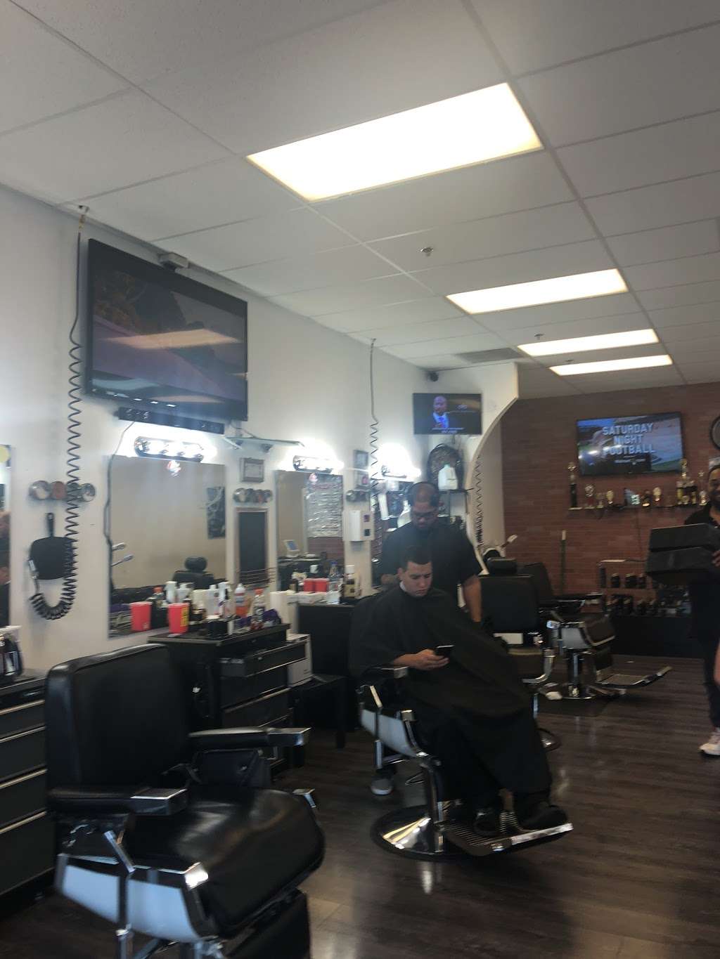 Hair Genius Barbershop | 2350 E Irlo Bronson Memorial Hwy, Kissimmee, FL 34744, USA | Phone: (407) 433-5845