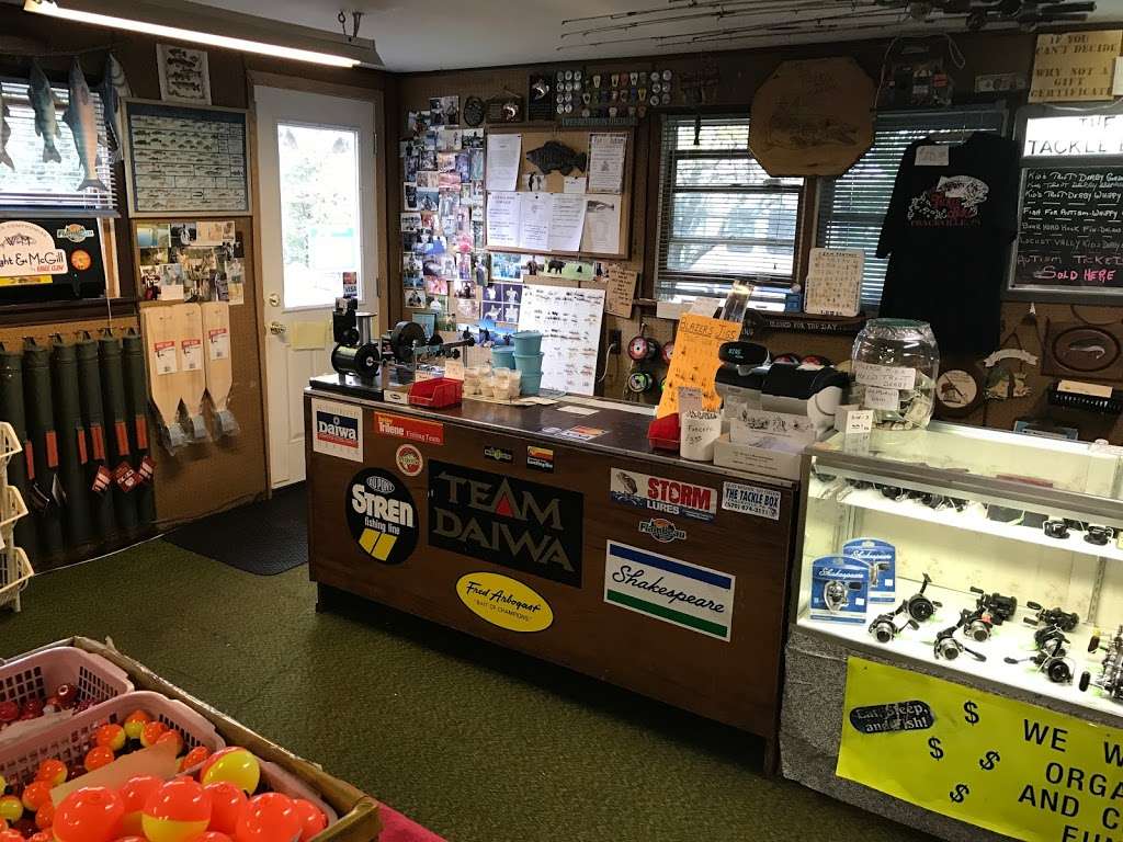 Tackle Box | 102 Morea Rd, Frackville, PA 17931, USA | Phone: (570) 874-3111