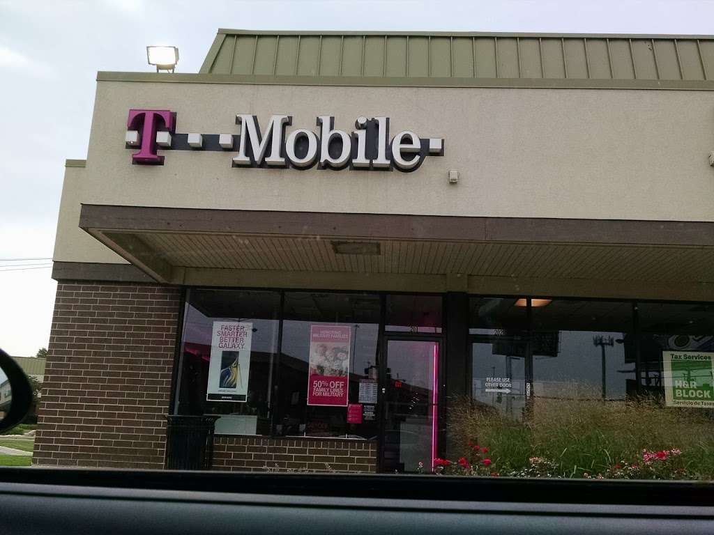 T-Mobile | 3125 S Ashland Ave, Chicago, IL 60608, USA | Phone: (773) 823-1223