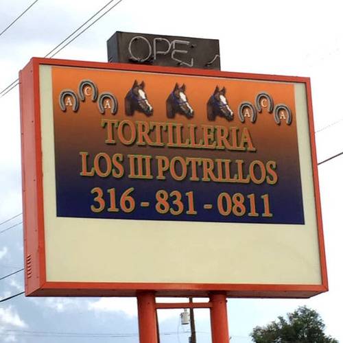 Tortilleria Los III Potrillos | 318 West 29th St N, Wichita, KS 67204, USA | Phone: (316) 831-0811