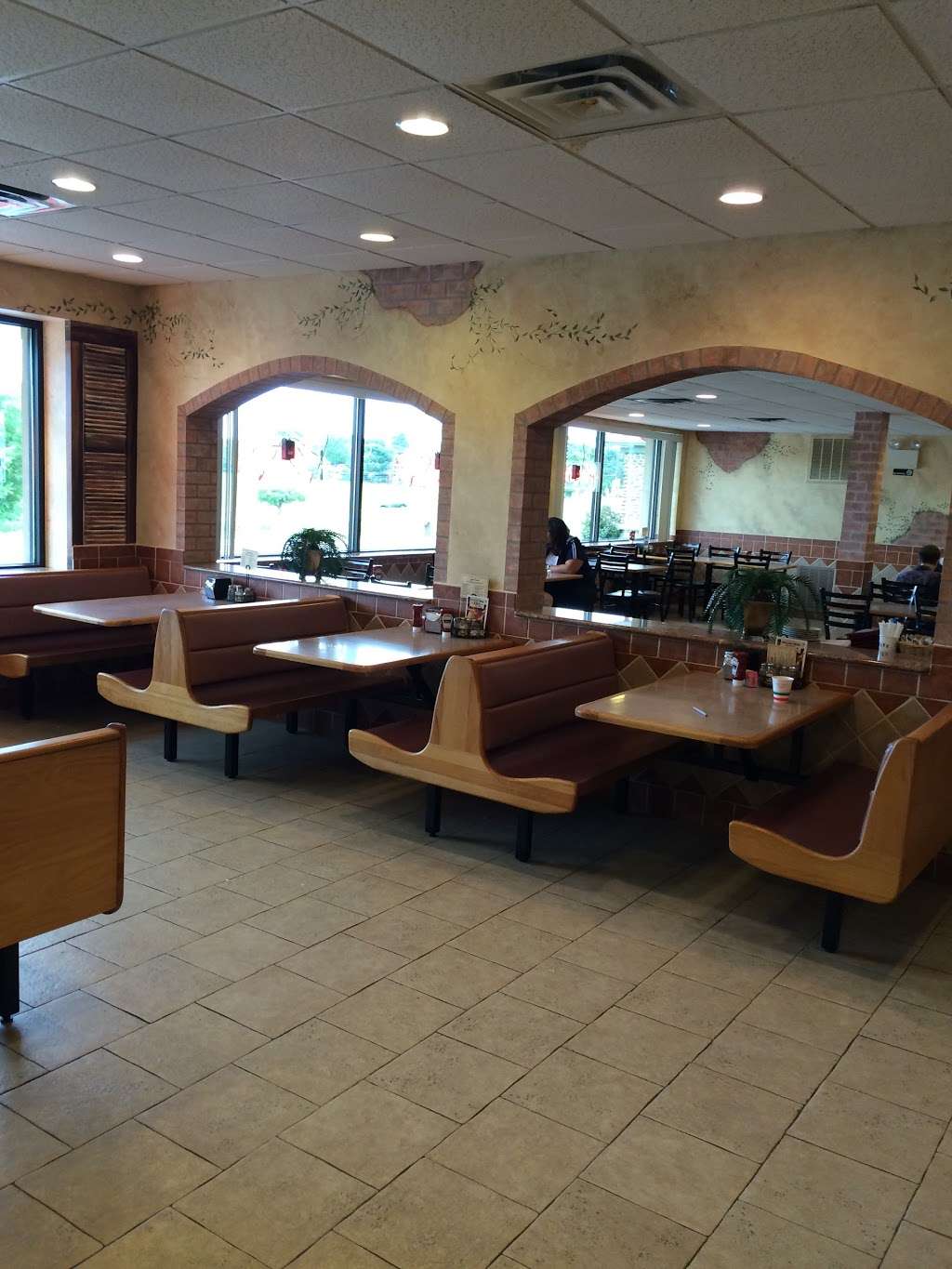 Di Fiores Pizzeria & Italian Restaurant | 5608 Main St, Neffs, PA 18065, USA | Phone: (610) 767-9116