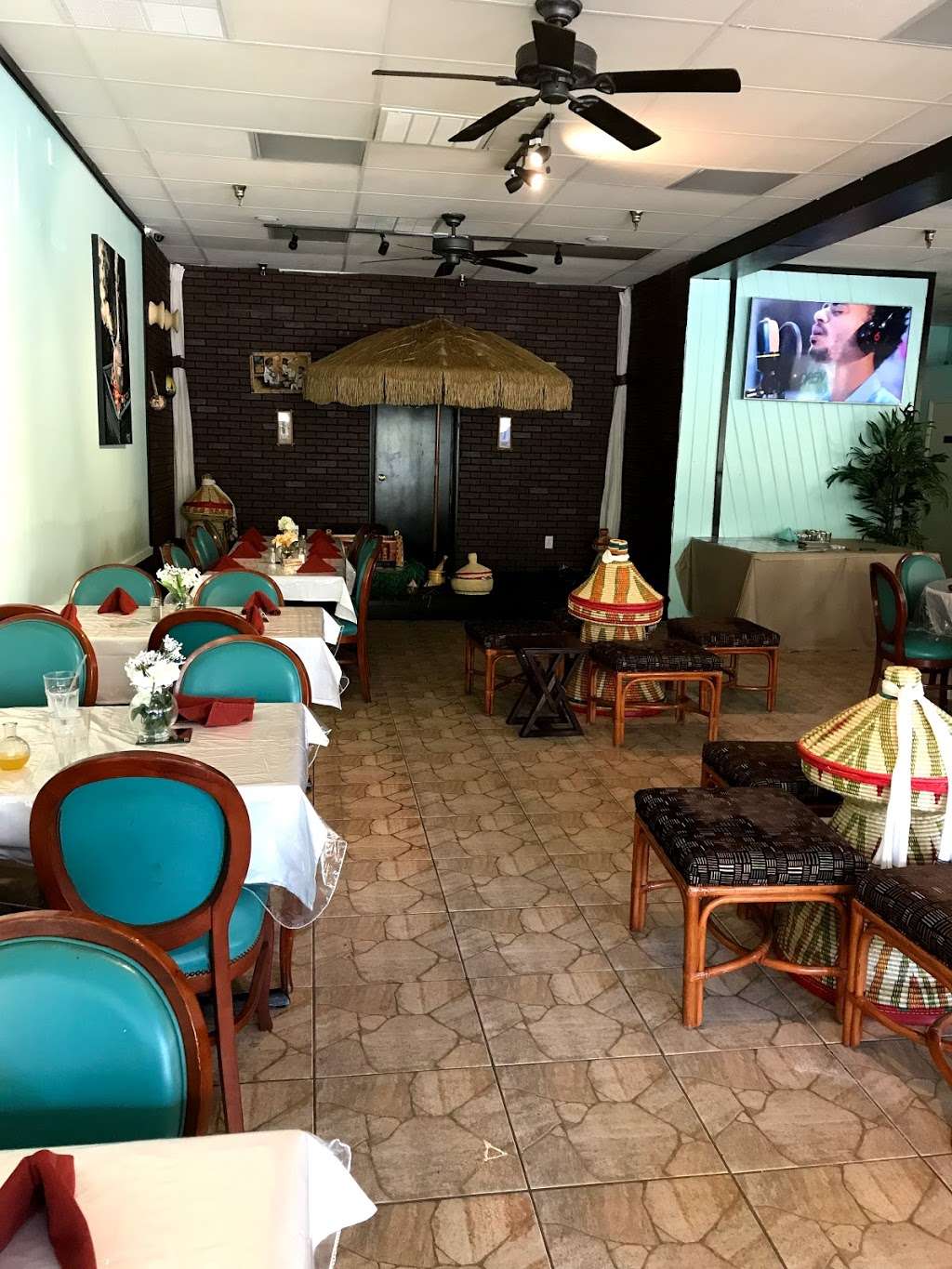 Selam Ethiopian & Eritrean Cuisine | 5494 Central Florida Pkwy, Orlando, FL 32821, USA | Phone: (407) 778-3119