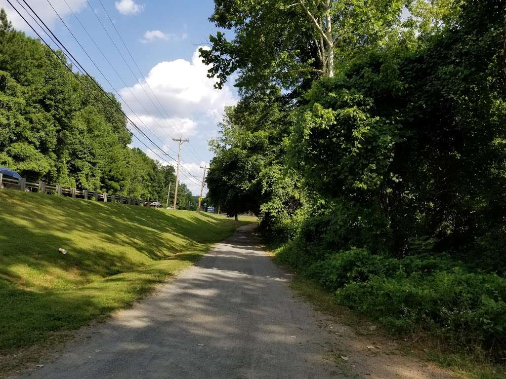 McAlpine Creek Greenway Trailhead | 110 Old Bell Rd, Charlotte, NC 28270, USA