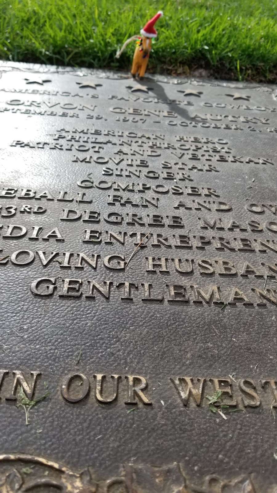 Gene Autrys grave site | Memorial Dr, Los Angeles, CA 90068