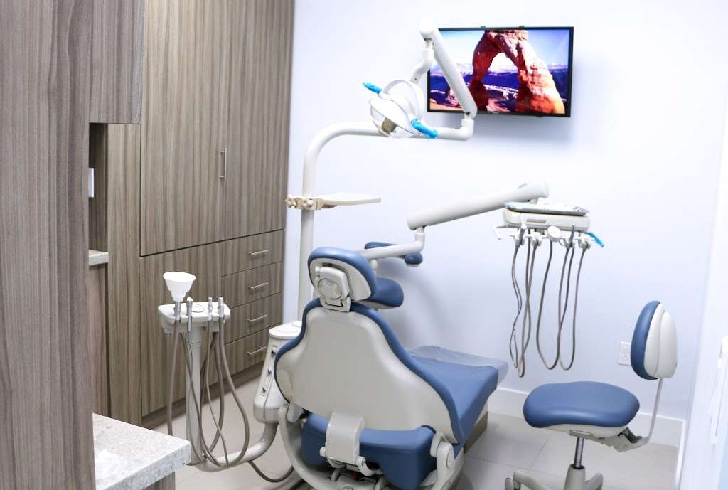 Hialeah Dentist. Paya Dental | 2851 W 68th St #12, Hialeah, FL 33018, USA | Phone: (786) 391-1547