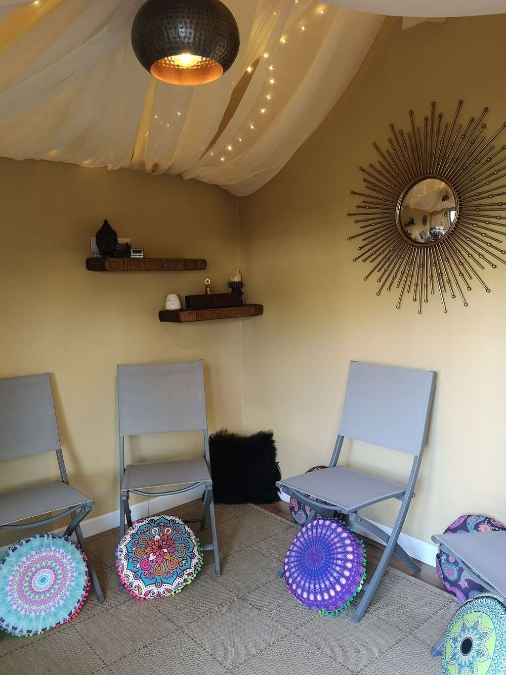 Karens Karma Room for Massage and Meditation | Deepdene Ave Rd, Dorking RH4 1ST, UK | Phone: 07719 615756