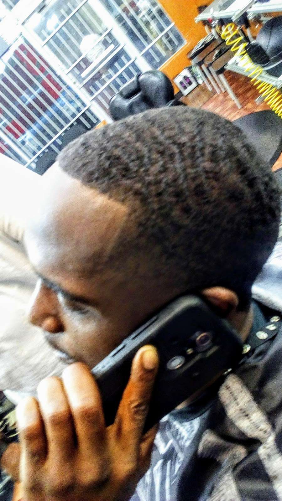 Suave Cuts Barber Shop LLC | 6627 Bissonnet St, Houston, TX 77074, USA | Phone: (832) 785-6003