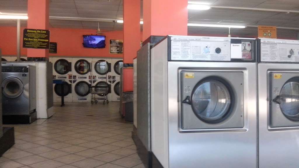 U Wash M Coin Laundromat | 2606 S Belt Line Rd, Grand Prairie, TX 75052, USA