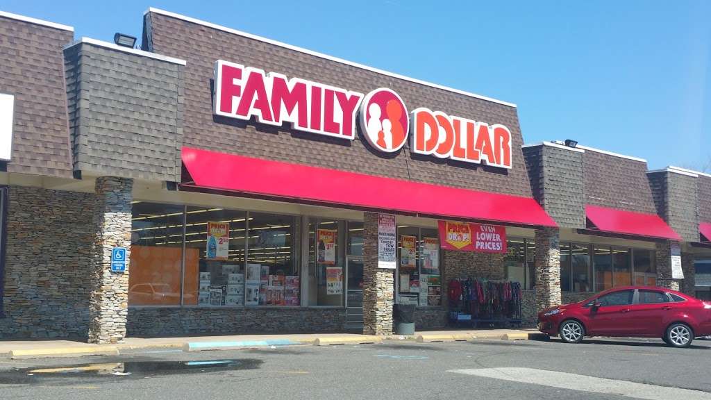 Family Dollar | 2121 MacDade Boulevard, Holmes, PA 19043, USA | Phone: (610) 586-1016