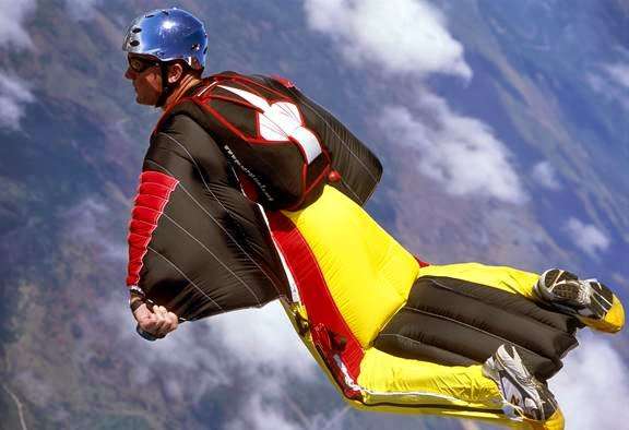 Boston Skydive Center | North Central State Airport, 300 Jenckes Hill Rd, Smithfield, RI 02917, USA | Phone: (508) 759-3483