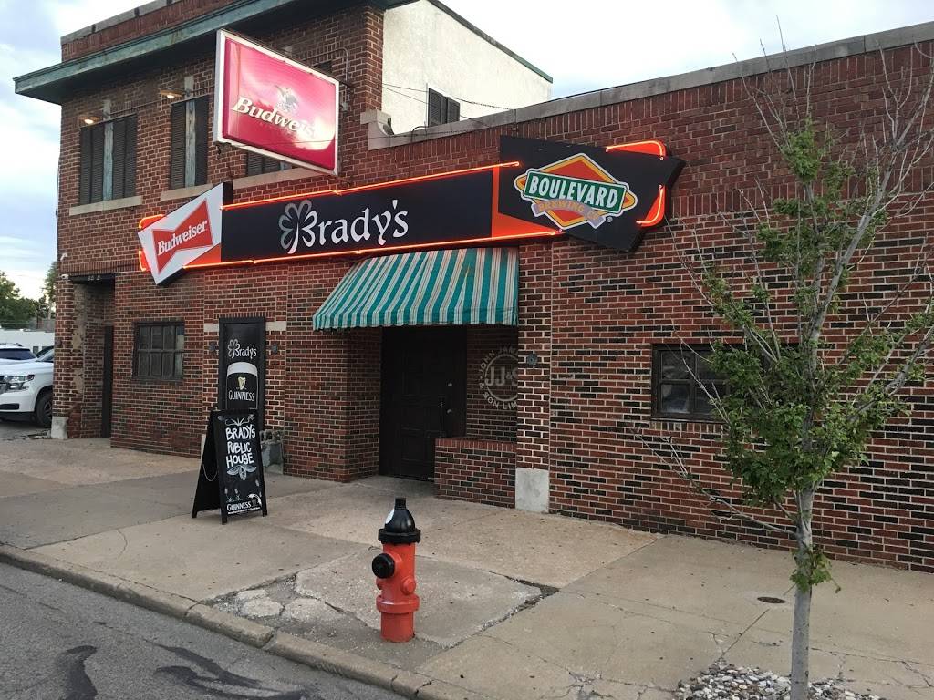 Bradys Public House | 5424 Troost Ave, Kansas City, MO 64110, USA | Phone: (816) 437-9400