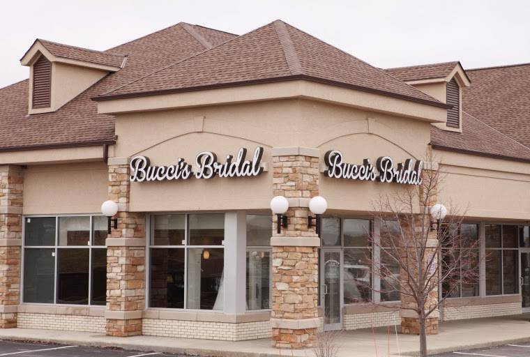 Buccis Bridal | 617 Ryan St #210, Pewaukee, WI 53072 | Phone: (262) 691-9963