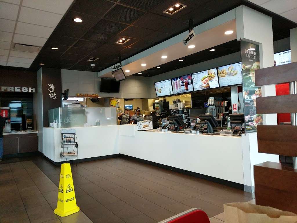 McDonalds | 12400 Hwy 6, Santa Fe, TX 77510, USA | Phone: (409) 925-1974