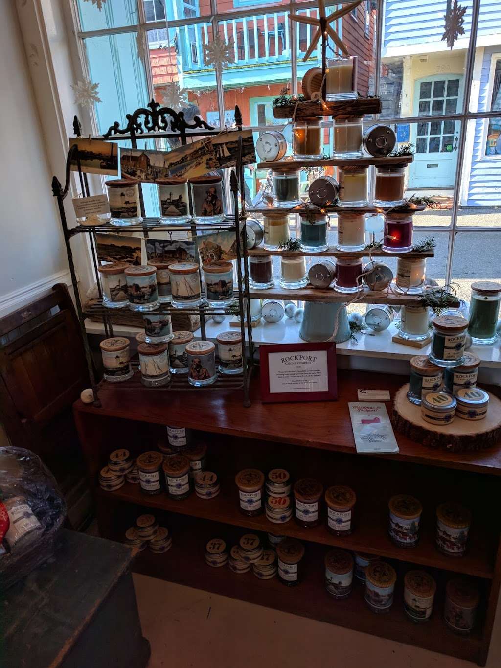 Rockport Candle Company | 45 Bearskin Neck, Rockport, MA 01966 | Phone: (978) 631-0924