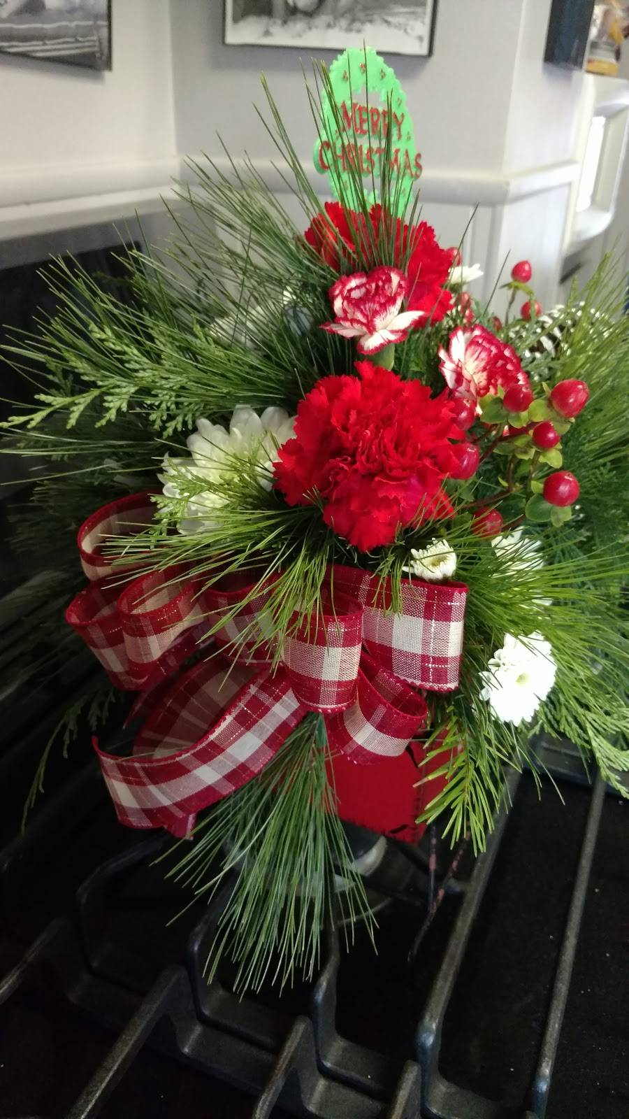 Avenue Florist | 842 Ford Ave, Wyandotte, MI 48192, USA | Phone: (734) 281-1985