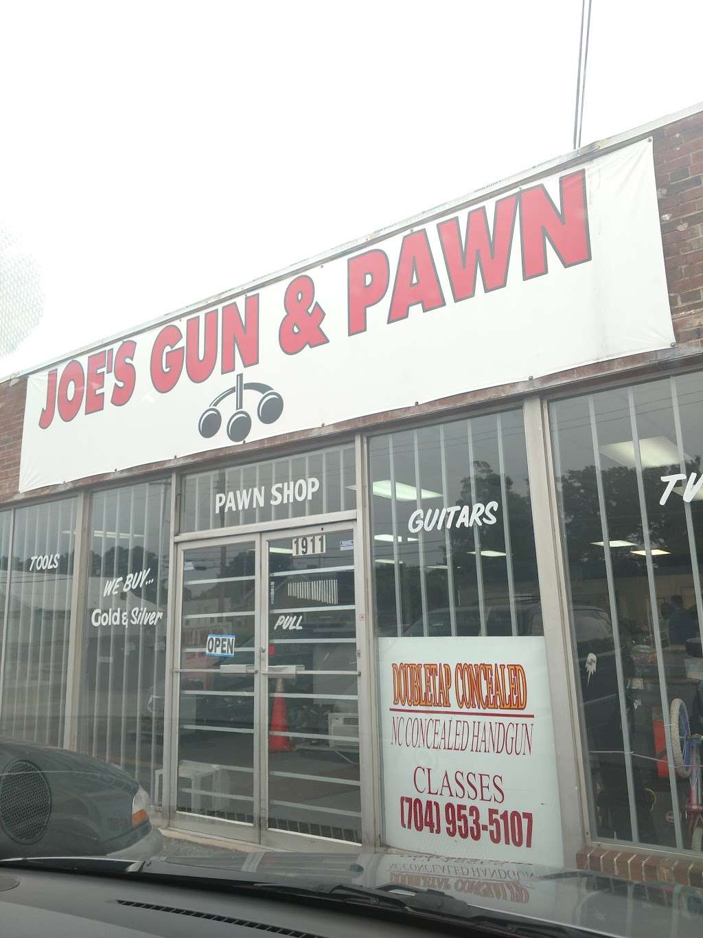 Joes Gun & Pawn | 1911 E Ozark Ave, Gastonia, NC 28054, USA | Phone: (704) 866-4022