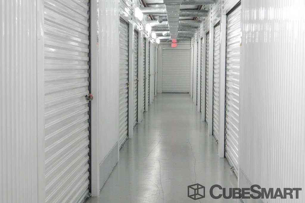 CubeSmart Self Storage | 9720 Harlem Rd, Richmond, TX 77407, USA | Phone: (281) 239-6539