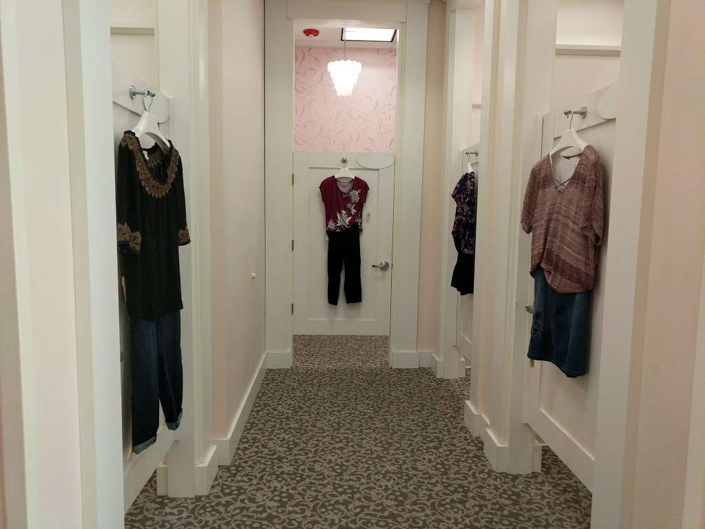 dressbarn | 3501 NJ-42 Space 413, Turnersville, NJ 08012, USA | Phone: (856) 629-4643