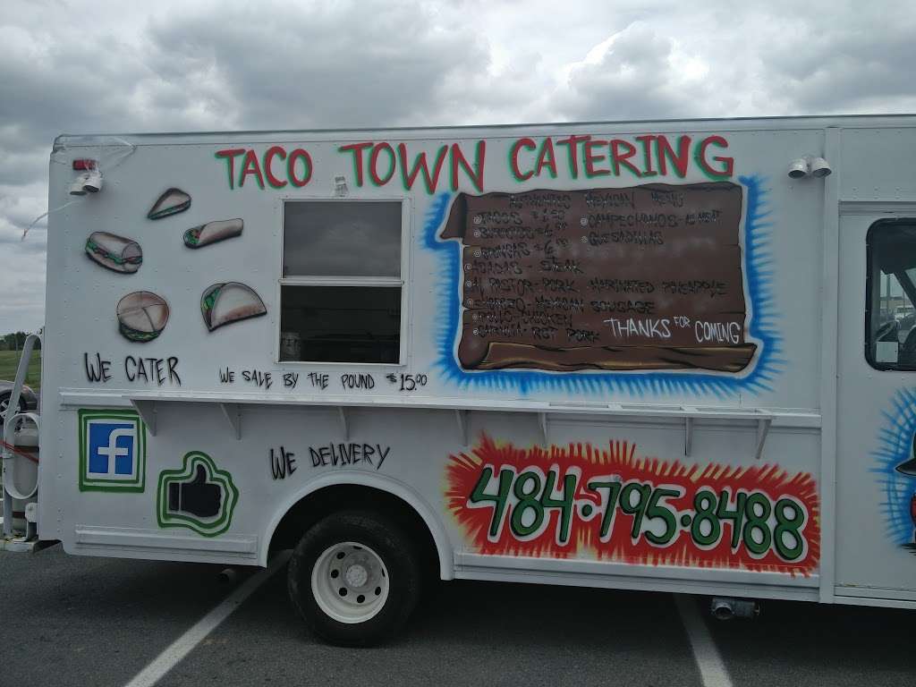 Taco Town Truck | 2237 Lehigh St, Allentown, PA 18103 | Phone: (484) 795-8488