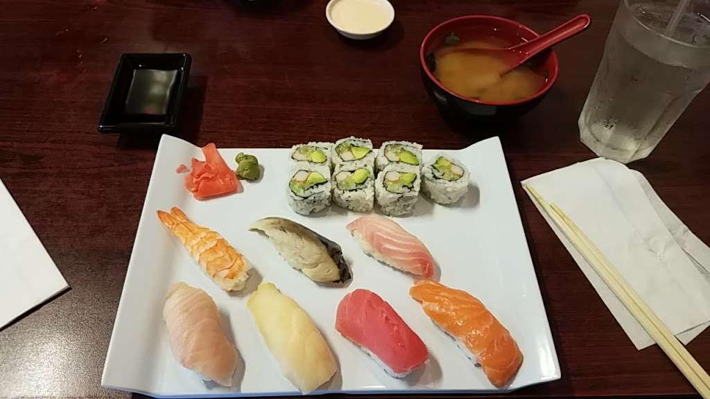 Sushi Koi | 15634 Wallisville Rd, Houston, TX 77049, USA | Phone: (832) 694-3101