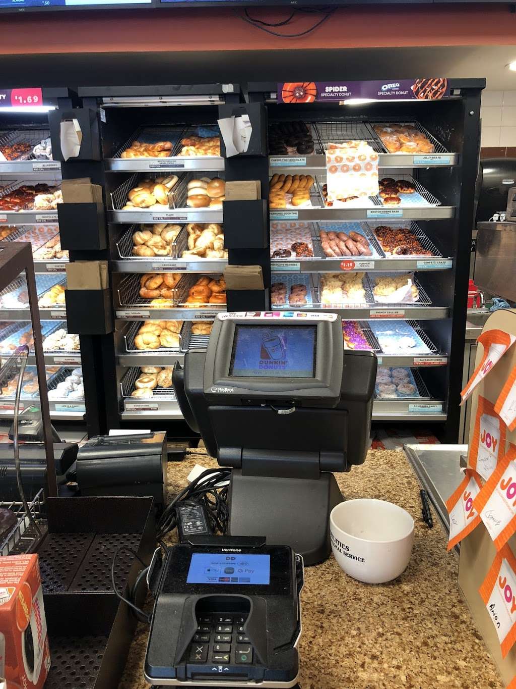 Dunkin Donuts | 410 Minnisink Rd, Totowa, NJ 07512 | Phone: (973) 890-4405