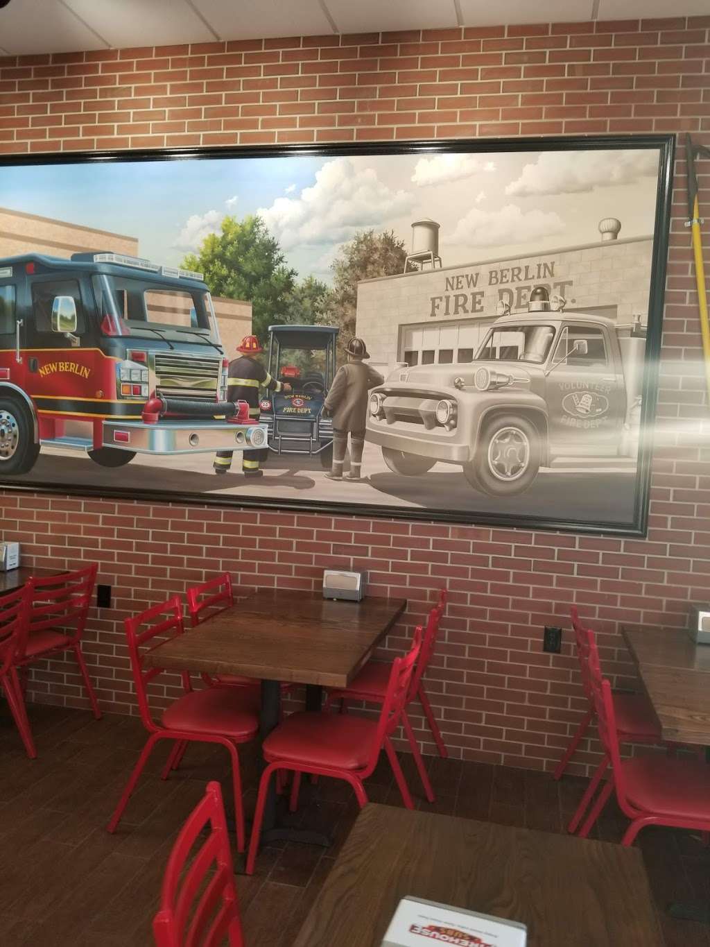 Firehouse Subs | 4824 S Moorland Rd Suite #2, New Berlin, WI 53151, USA | Phone: (262) 207-4390