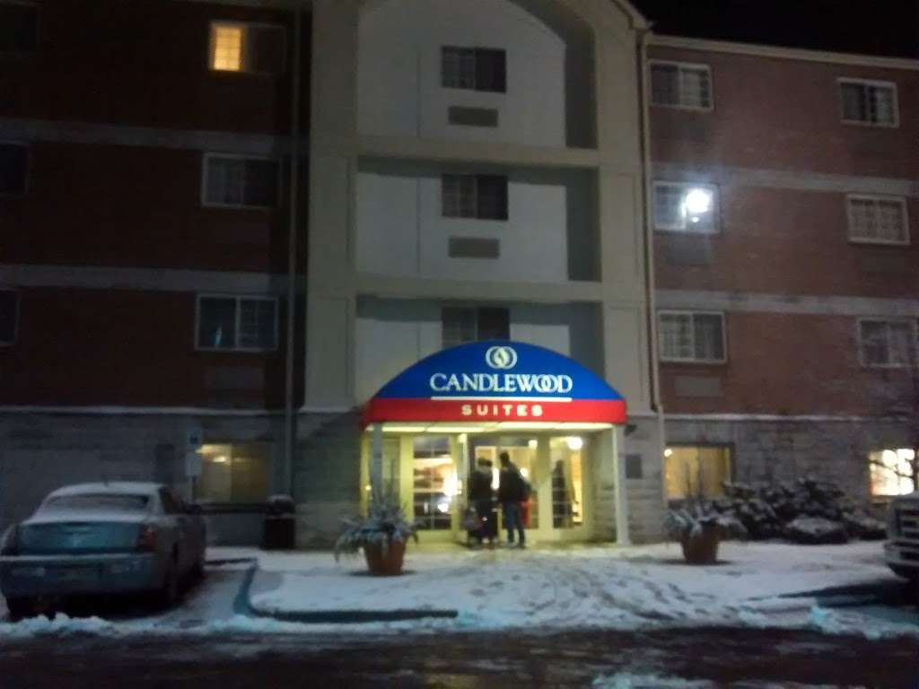 Candlewood Suites Boston-Burlington | 130 Middlesex Turnpike, Burlington, MA 01803 | Phone: (781) 229-4300