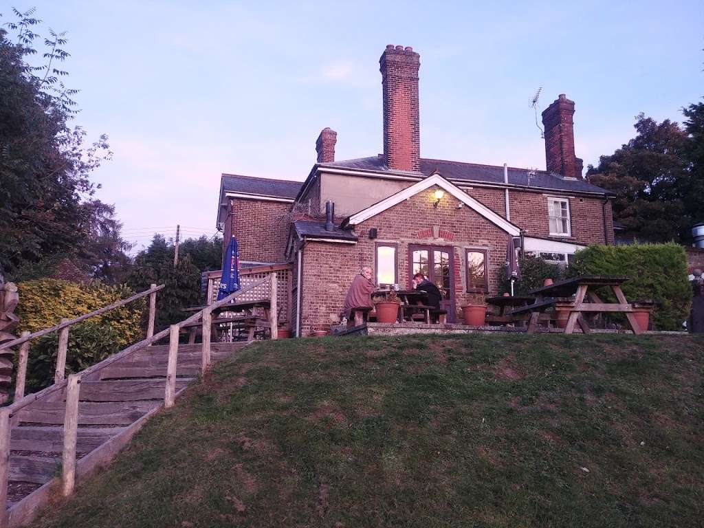 The Black Horse | Tumblefield Rd, Stansted, Sevenoaks TN15 7PP, UK | Phone: 01732 822355