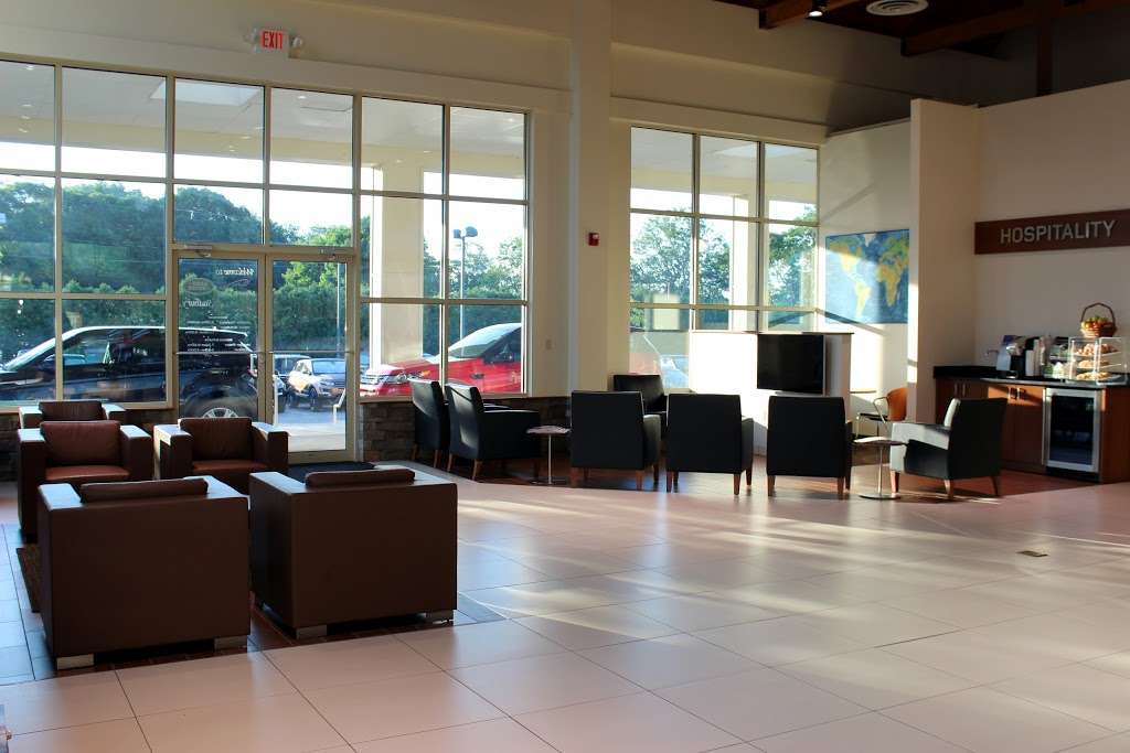 Herb Chambers Land Rover Jaguar Sudbury | 83 Boston Post Road, Rte 20, Sudbury, MA 01776 | Phone: (508) 650-8822