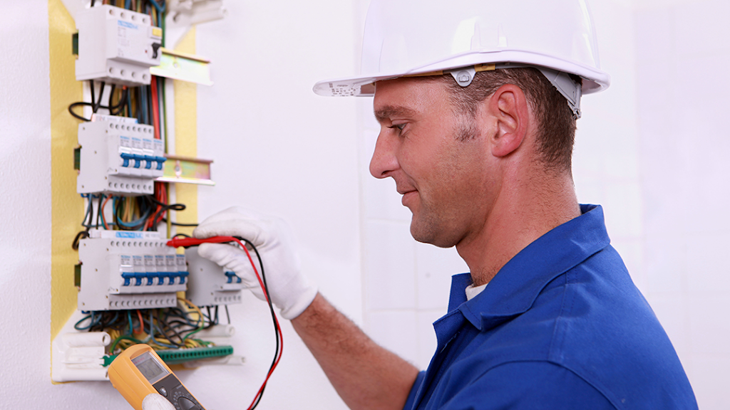 Hall Electrical Services | 3160 S Franklin Rd, Indianapolis, IN 46239 | Phone: (317) 557-4407