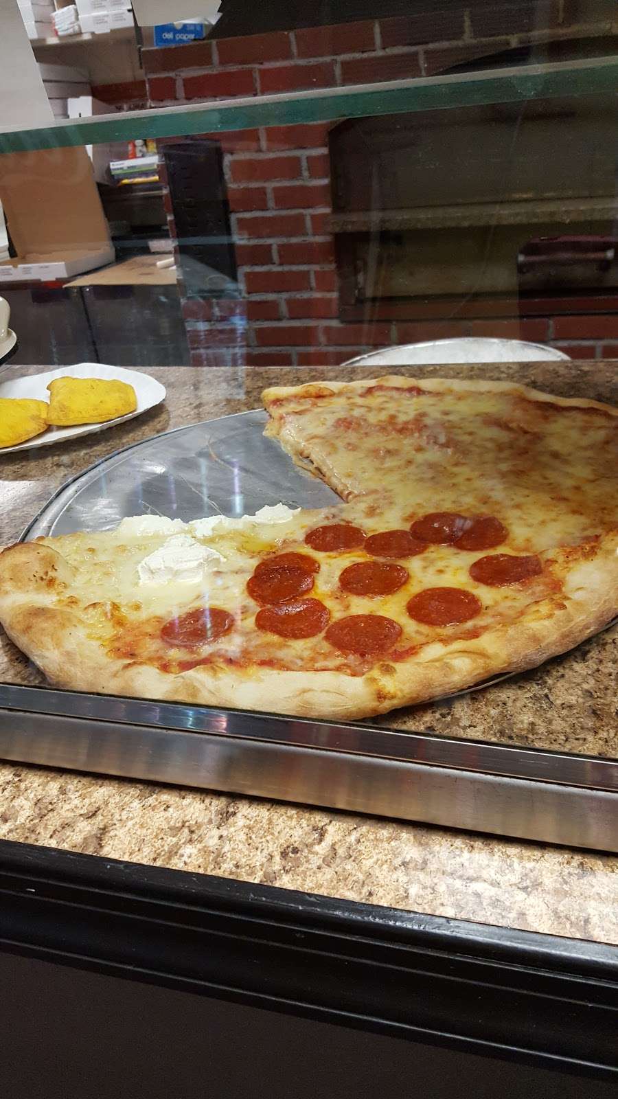 Big PaPas Brick Oven Pizza | 2497 PA-611, Scotrun, PA 18355 | Phone: (570) 688-9000